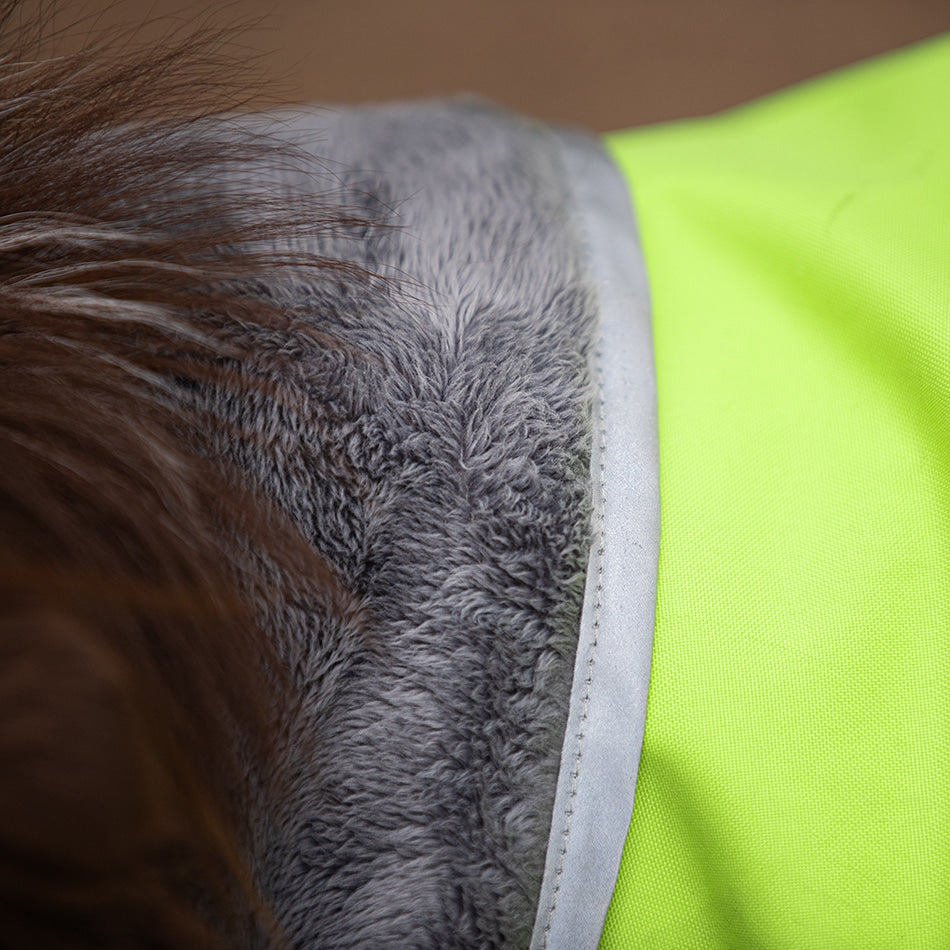 Lightweight midseason dog raincoat KevytPomppa Lime.